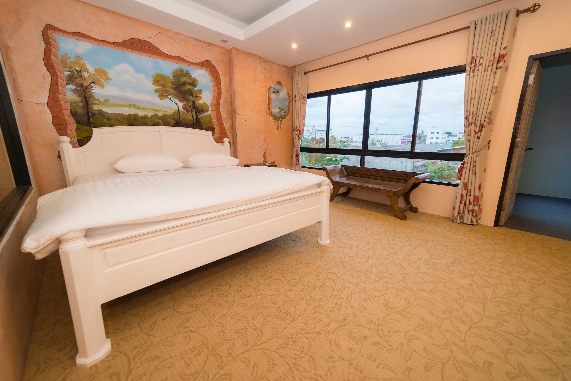 Thongtara House Boutique Srinakarin Hotel Bangkok Exterior photo