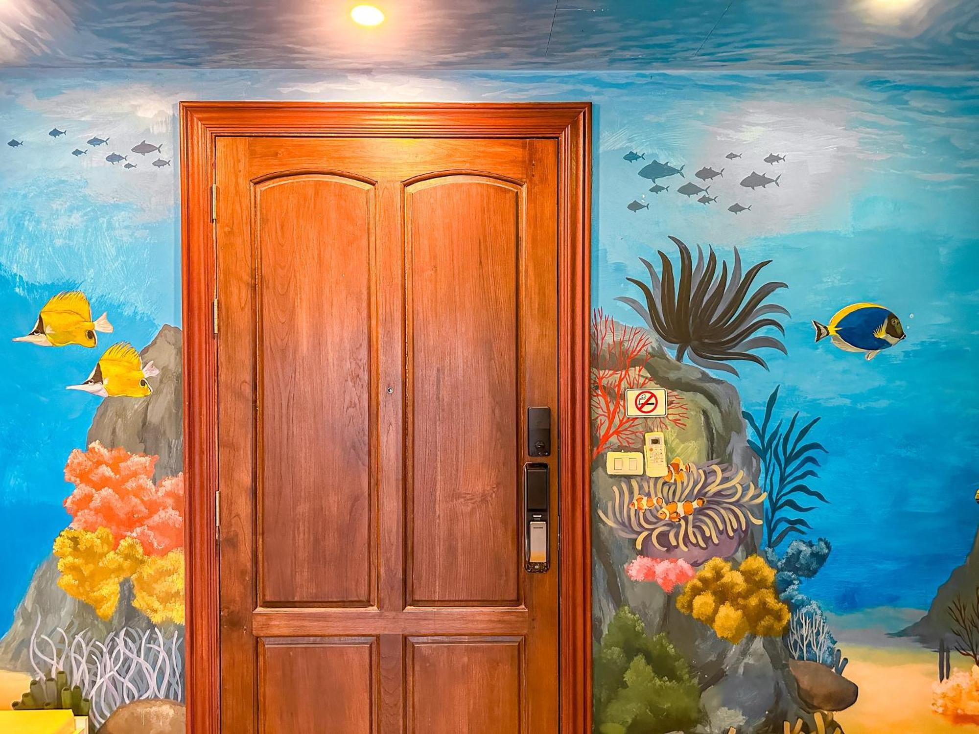 Thongtara House Boutique Srinakarin Hotel Bangkok Exterior photo