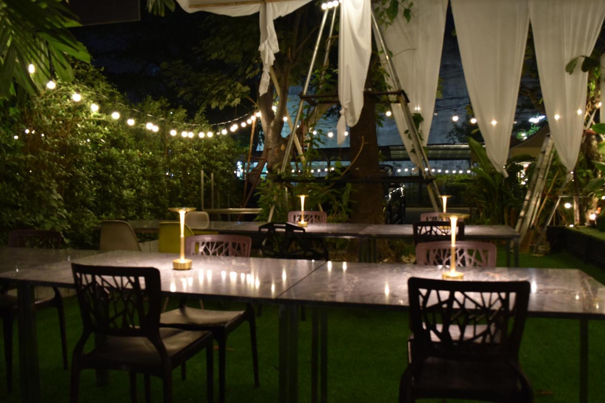 Thongtara House Boutique Srinakarin Hotel Bangkok Exterior photo
